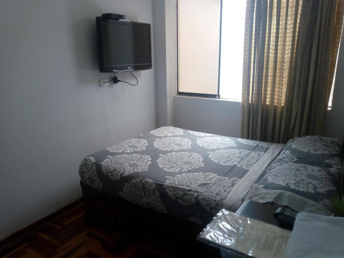 Peruvian Family Hostal Miraflores Lima Room photo